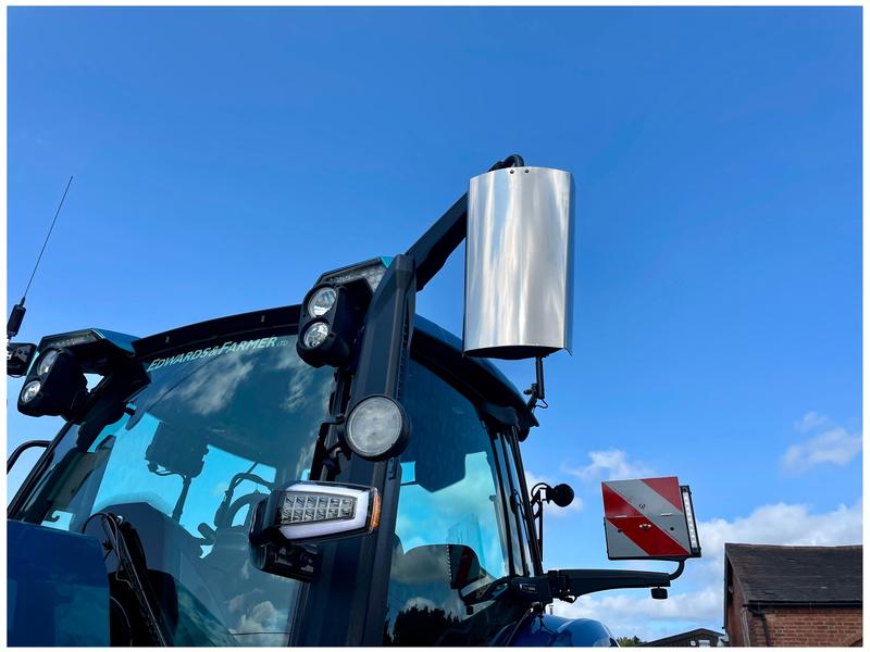 Twin Electric Mirror Guard - Para: Massey Ferguson, Valtra & Claas (Consultar os dados da marca e do modelo para obter informações sobre a montagem efectiva do modelo) (S.170505)
